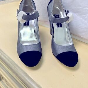 Beverly Feldman New Black Silver Heels